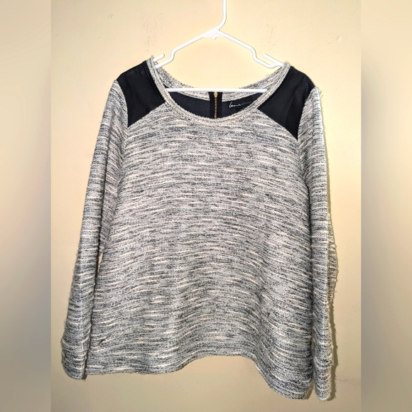 Lane Bryant Sweaters - Lane Bryant Size 18/20 Sweater